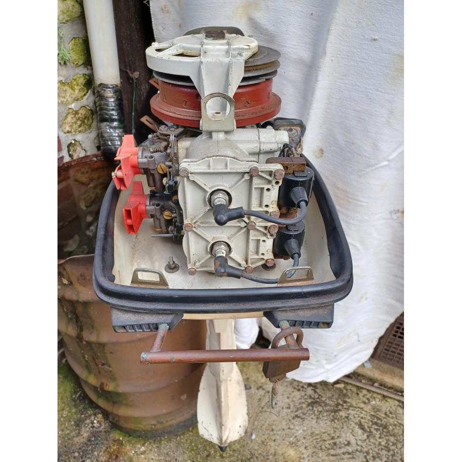 A donner / Moteur 25Ch de 1965