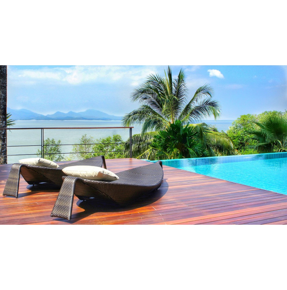 Anti-slip protection for marine wood ATG